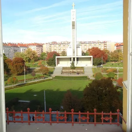 70 Moskevska *